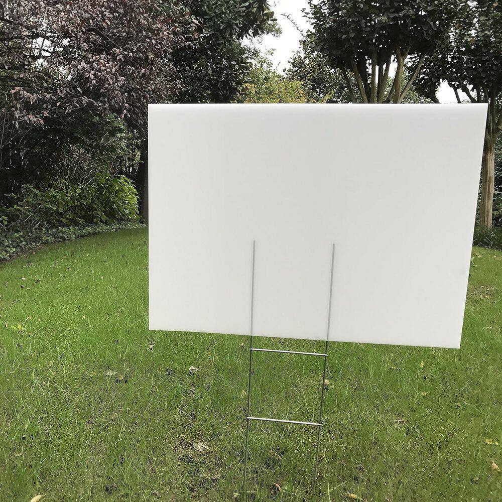 24 In. X 18 In. White Corrugated Plastic Signs with H-Stakes, 6-Pack