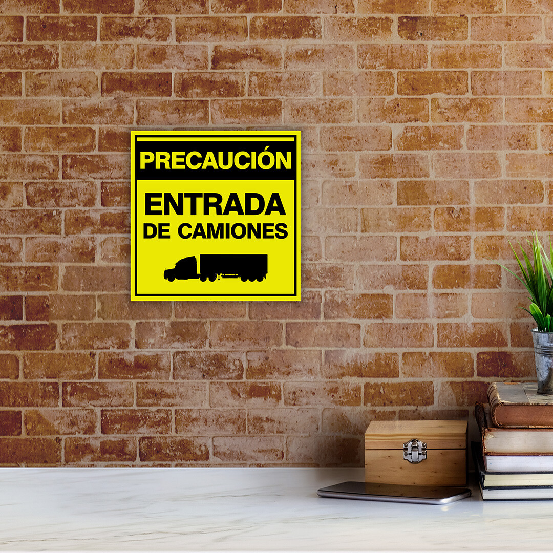 Square Plus Precaución Entrada De Camiones Wall or Door Sign | Spanish | Health