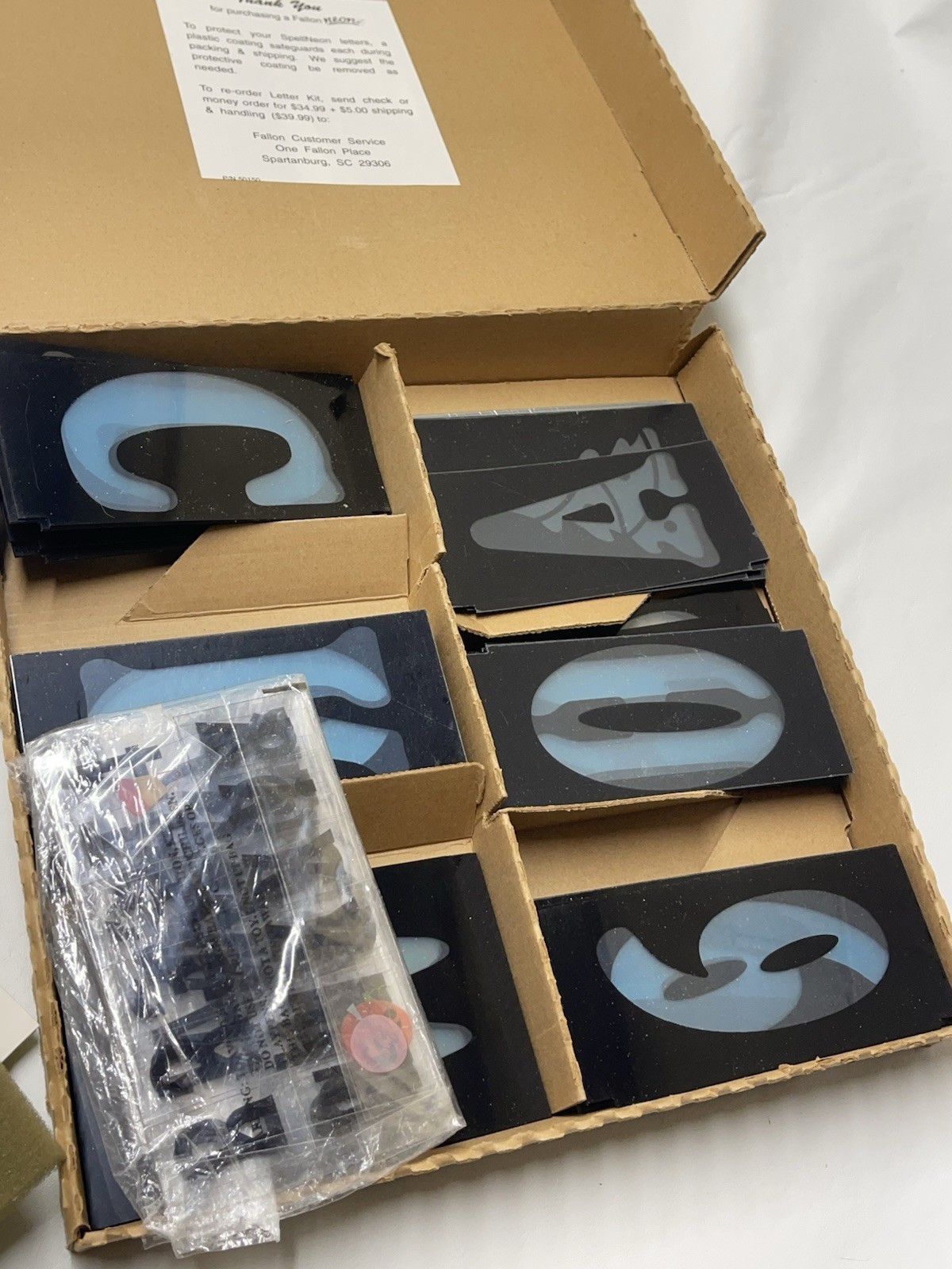 Vintage 1997 Fallon SpellNeon 4&Prime; Changeable Letter Kit – Many Pcs -New Old Stock