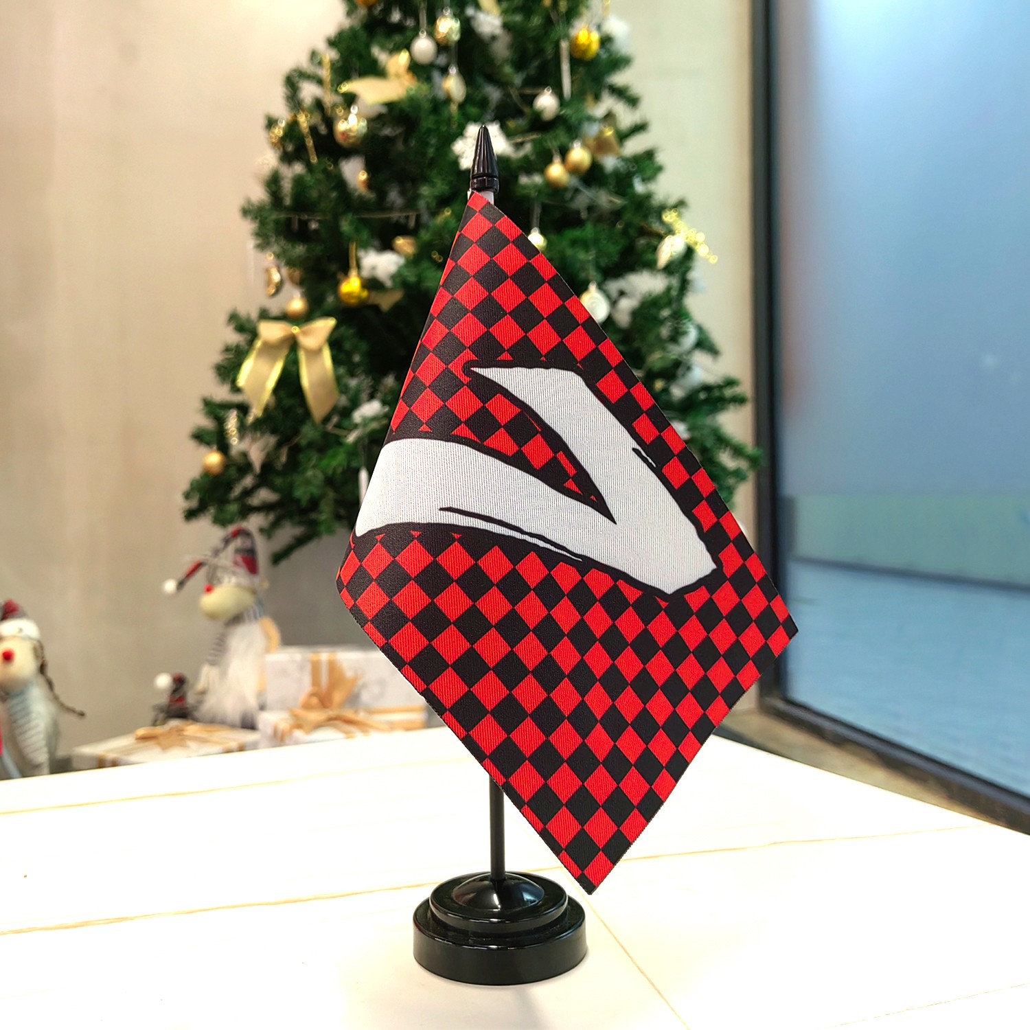 Anley Custom Desk Flag Set – Miniature Desktop Flag with 12&Prime; Solid Pole