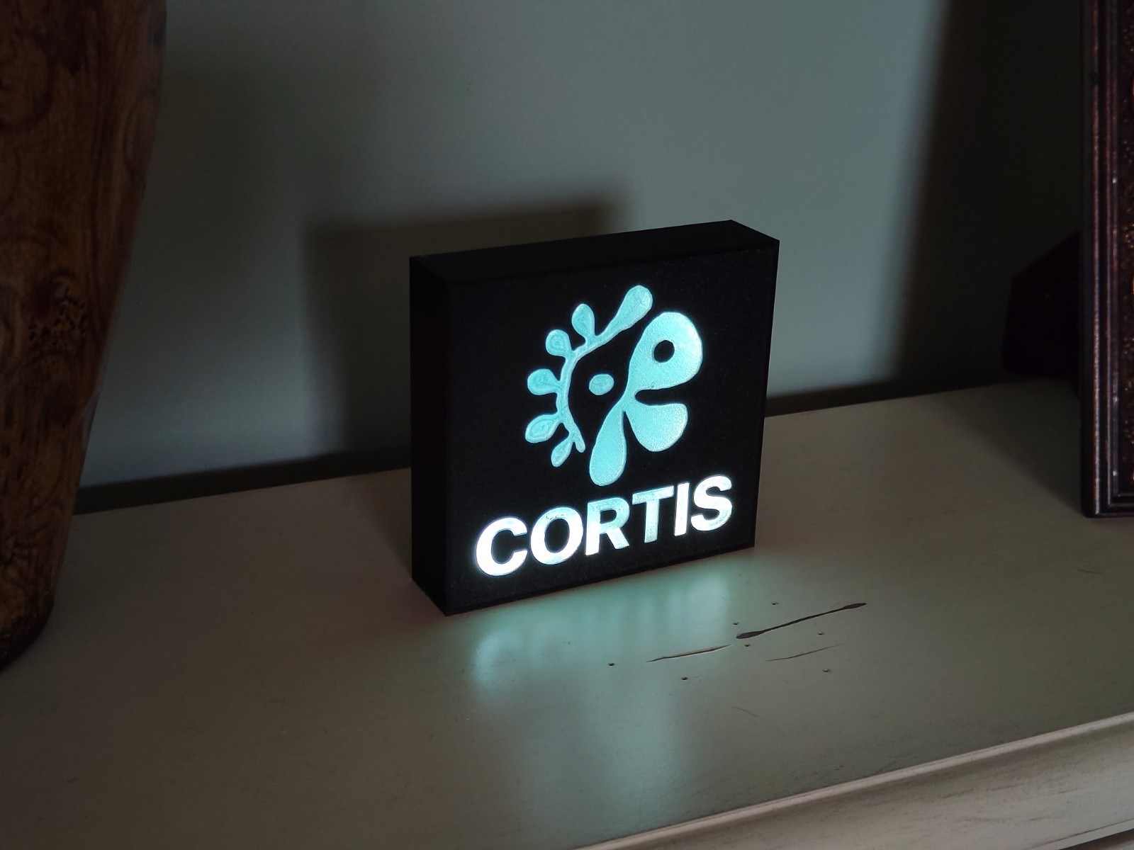 KPop Cortis LED Lightbox – Cotis (코르티스) Logo USB Illuminated Sign