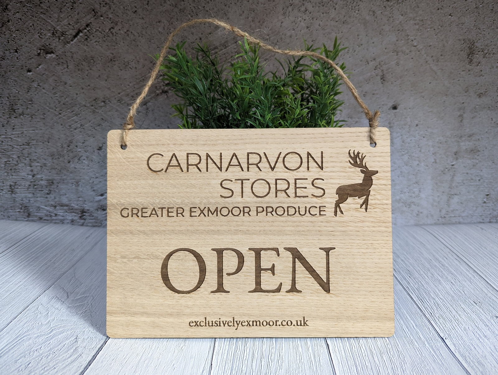 Personalised Wooden Open and Closed Sign for Business – Eco-friendly – 2 Sided