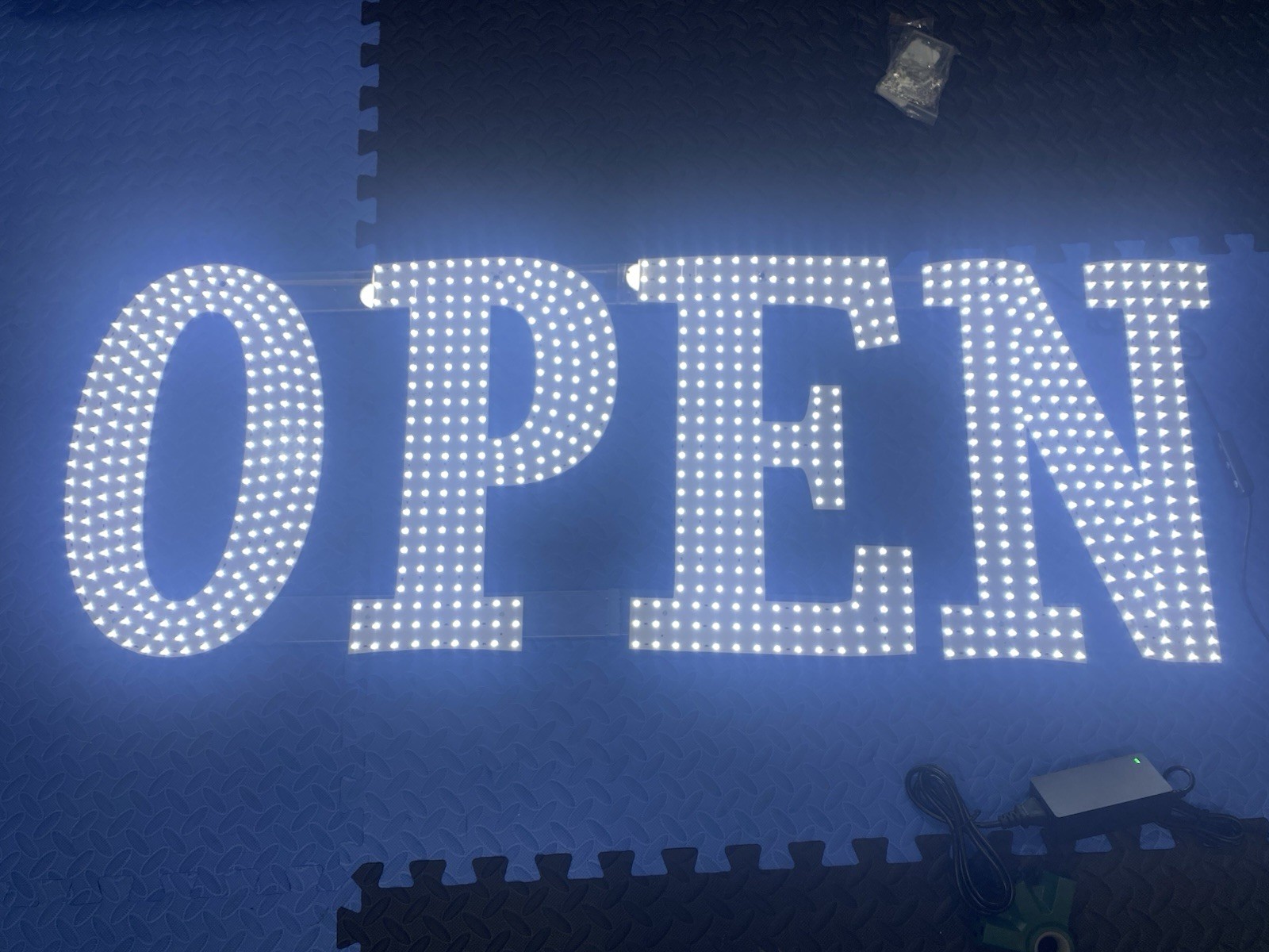 48&Prime;X17&Prime; Super Large LED Open Signs for Business with Remote Controlled 10 Level