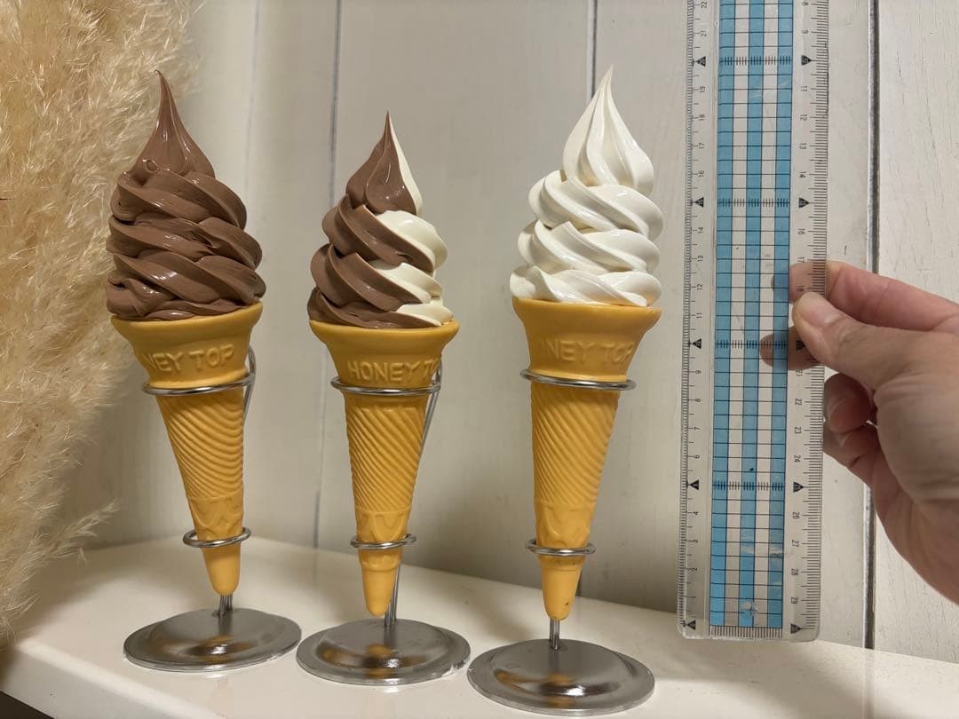 Soft serve ice cream food samples: Vanilla, Mixed, Chocolate ⚠️ Stand not in