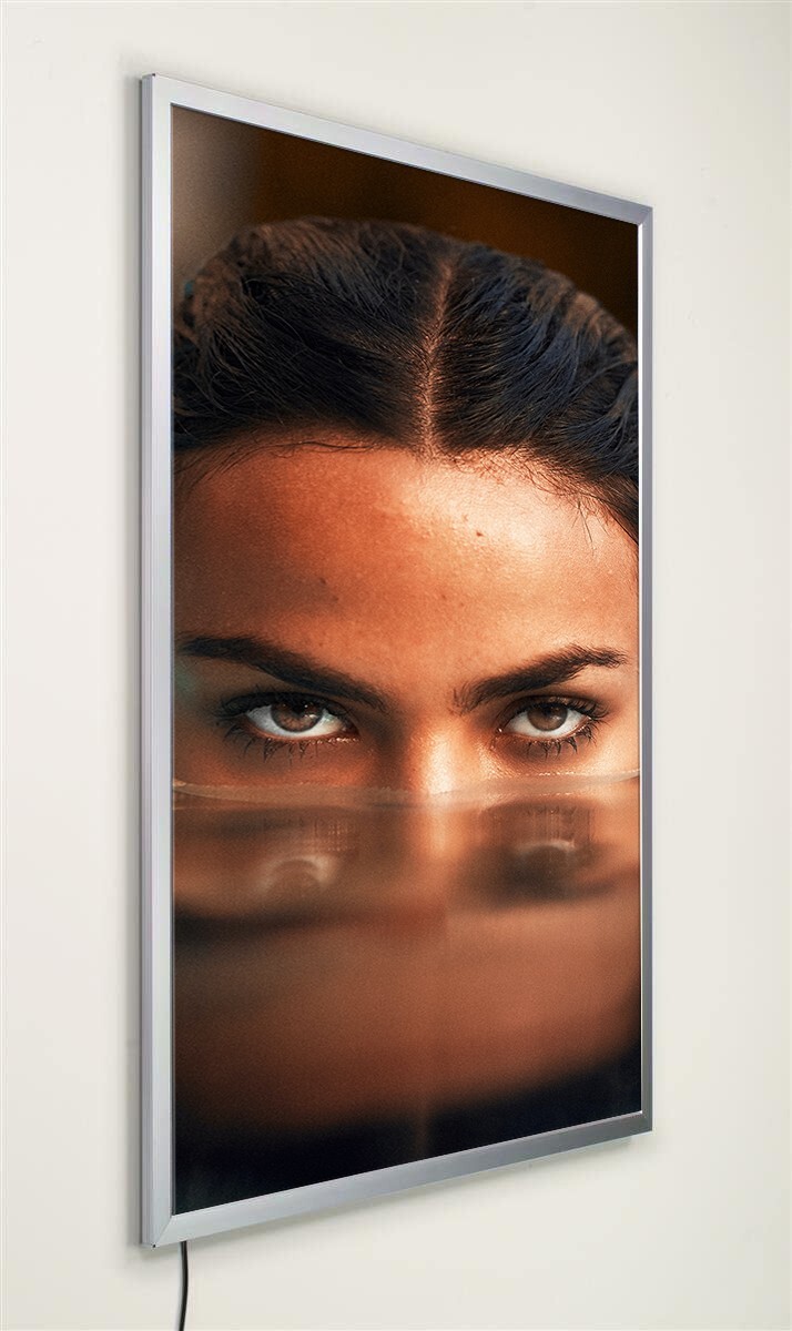 16&Prime;x20&Prime; LED Backlit Movie Poster Art Picture Frame Light Box Advertising Display