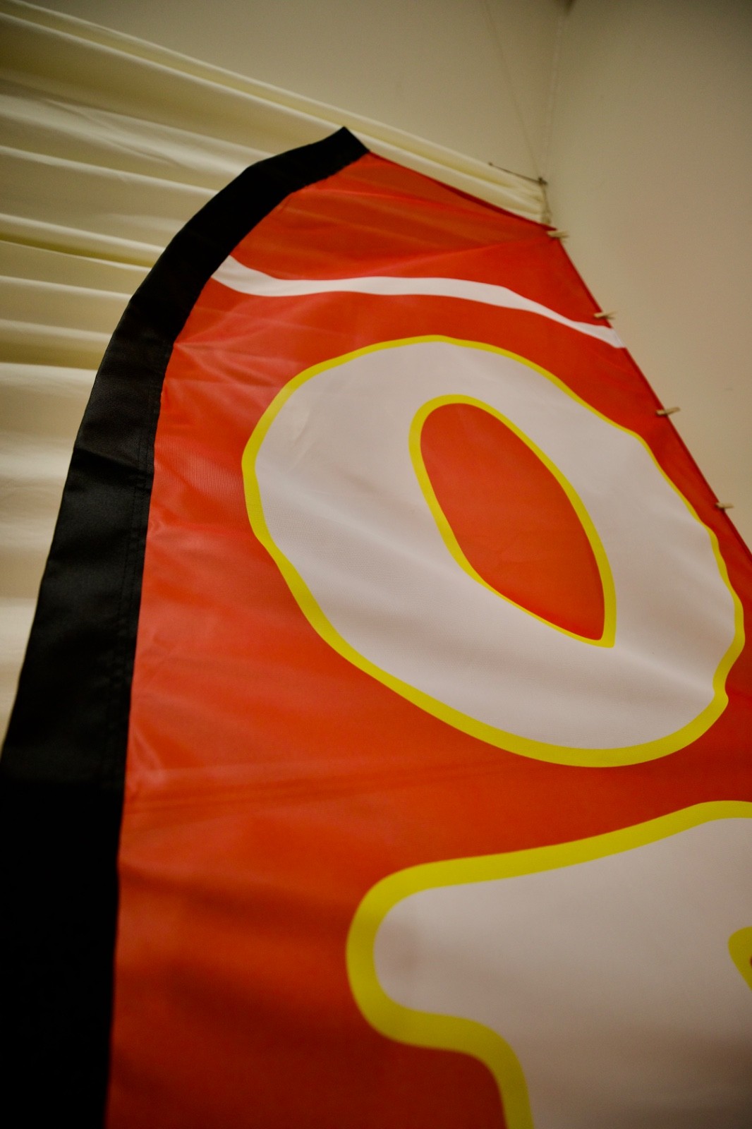 Extra Large Promotional Banner, Convex Bow Flag, Bow outward along the Tap Edge
