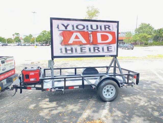 Full Color Programmable LED Sign Board on Trailer – 4&prime; High x 8&prime; Wide – USA Made