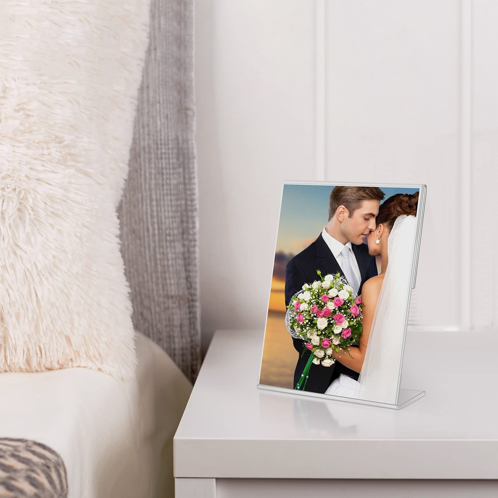 Amyhill 24 Pack Acrylic Sign Holder 4&Prime; about 15 x 10 cm/ 6 x 4 inches, clear